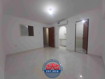 استوديو  للايجار في مدينة الرياض، أبوظبي - 20250426_001136. jpg