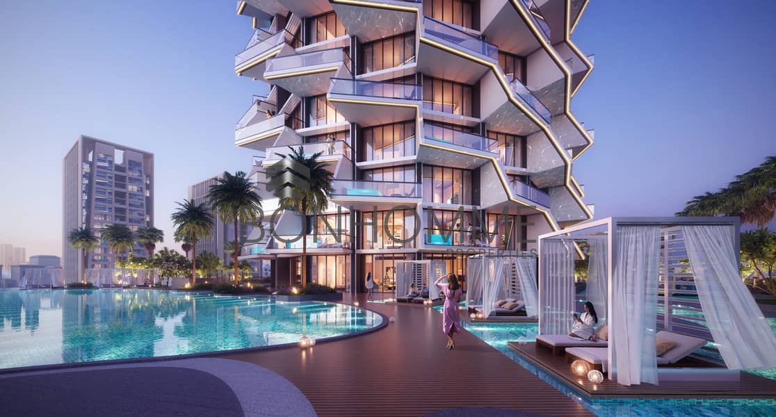 Exterior Royale 7. jpg Exterior Royale 7. jpg