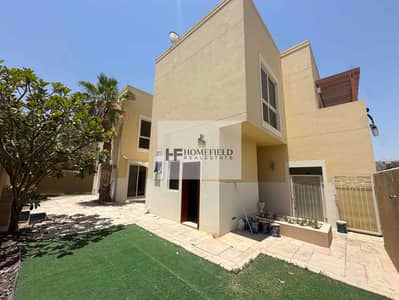 Corner villa | Huge garden | 2 floors | single row