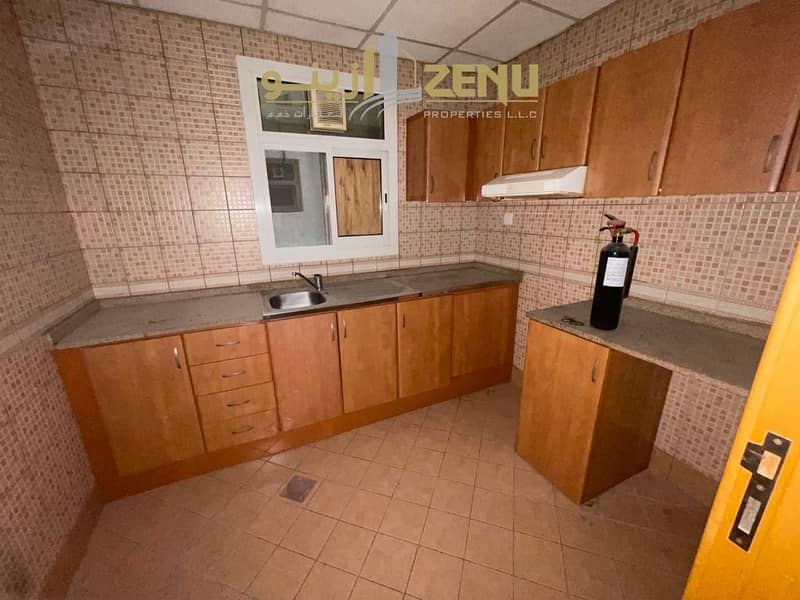 3 closed kitchen. jpeg