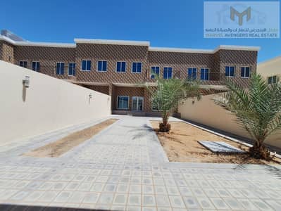 فیلا 4 غرف نوم للايجار في مدينة محمد بن زايد، أبوظبي - 20250404_124306. jpg