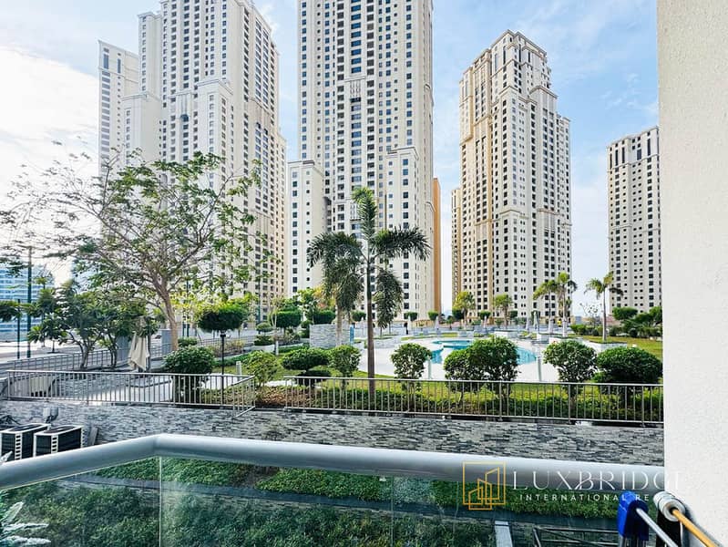 Spacious 1BR | Best Price | Near Beach Spacious 1BR | Best Price | Near Beach