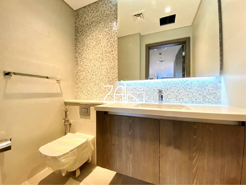 18 2BR Townhouse  - SR Middle Unit - ZME-R-23500 YAS ACRES-04. jpg