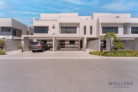 4 Bedroom Townhouse for Sale in Dubailand, Dubai - VACANT ON TRANSFER | FOUR BEDROOMS | SINGLE ROW
