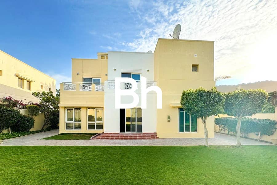 5 BEDS | VACANT APRIL | RARE PLOT | LAKE 5 BEDS | VACANT APRIL | RARE PLOT | LAKE