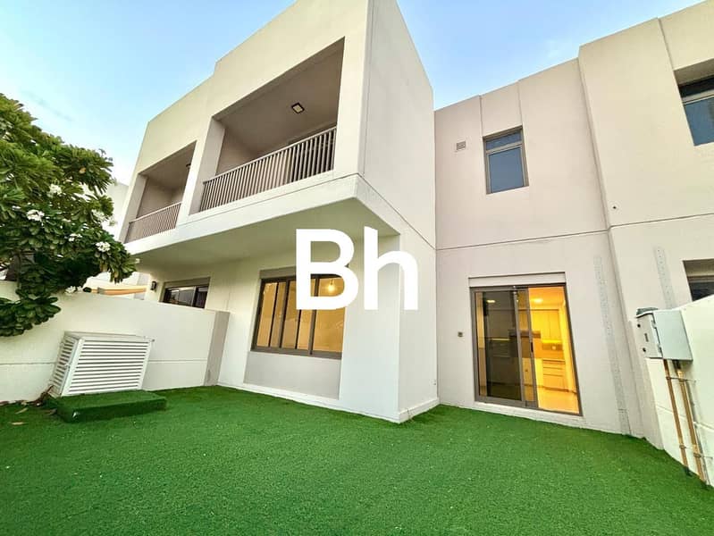Таунхаус в Таун Сквер,Захра Таунхаусы, 3 cпальни, 160000 AED - 11244372 Таунхаус в Таун Сквер,Захра Таунхаусы, 3 cпальни, 160000 AED - 11244372
