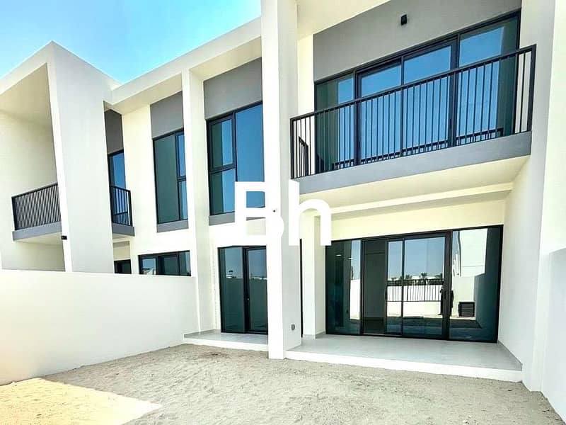 Таунхаус в Таун Сквер,Шамс Таунхаусы, 3 cпальни, 180000 AED - 11244365 Таунхаус в Таун Сквер,Шамс Таунхаусы, 3 cпальни, 180000 AED - 11244365