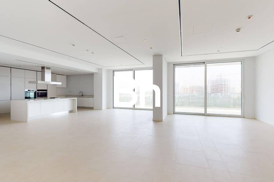 Vacant | True Luxury Living | Spacious Vacant | True Luxury Living | Spacious