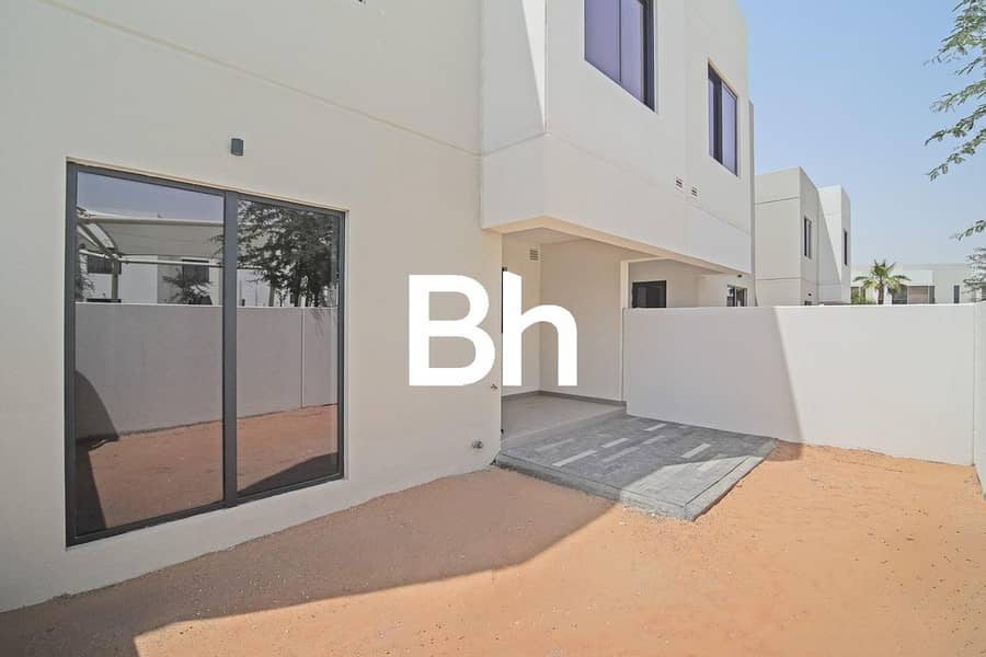 Lively | Vacant | Prime Location Near The Park Lively | Vacant | Prime Location Near The Park