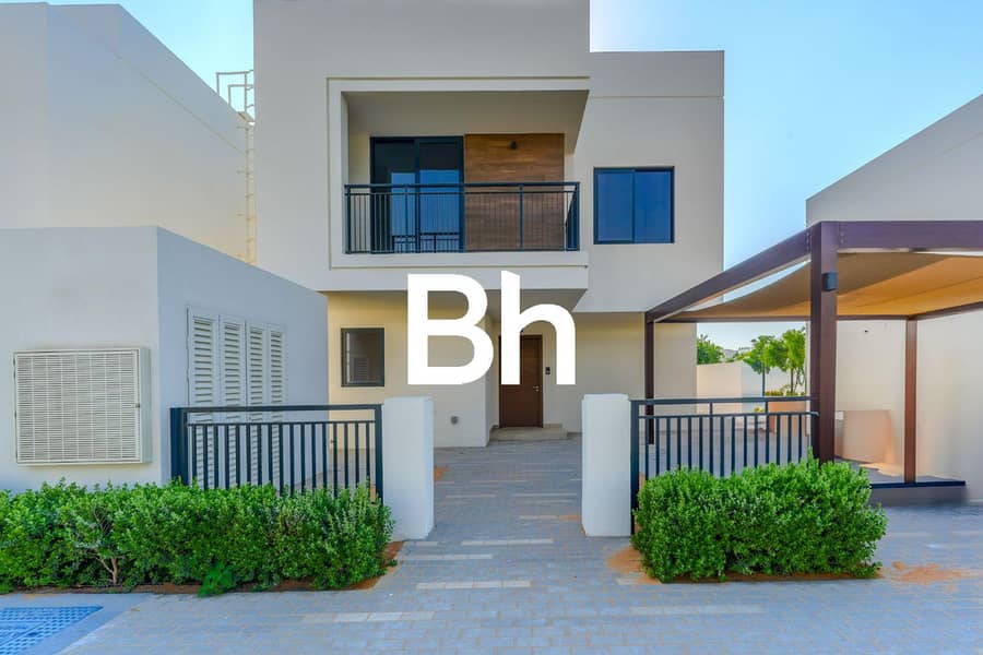 Near the playground | Single Row | Spacious Near the playground | Single Row | Spacious