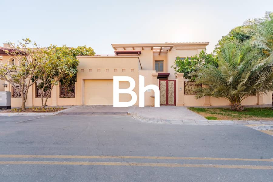 Private Pool | Spacious Villa | Well Maintained Private Pool | Spacious Villa | Well Maintained