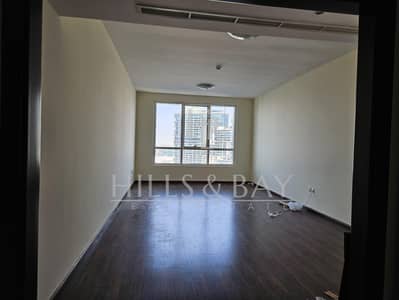 2 Bedroom Apartment for Rent in Business Bay, Dubai - 2 Bedroom Full Canal View |Close kitchen