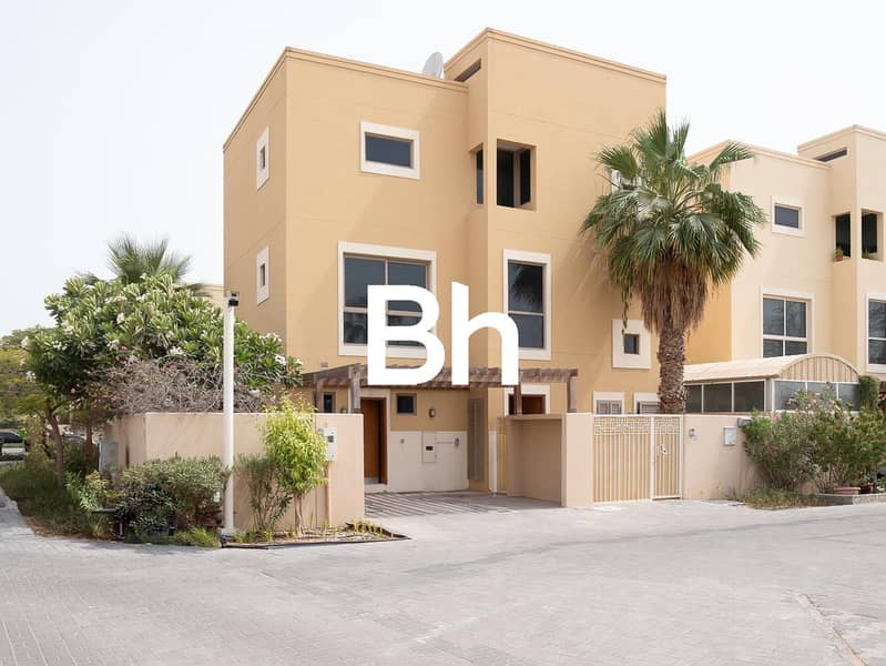位于阿尔拉哈花园,穆泽拉社区 4 卧室的联排别墅 2900000 AED - 11424969 位于阿尔拉哈花园,穆泽拉社区 4 卧室的联排别墅 2900000 AED - 11424969