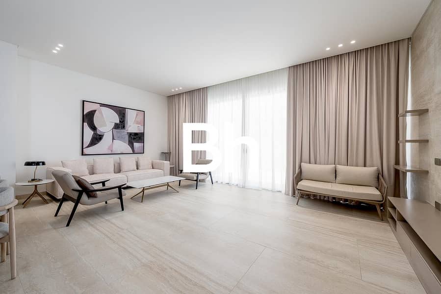 Corner | Private Pool | Smart Home | New Corner | Private Pool | Smart Home | New