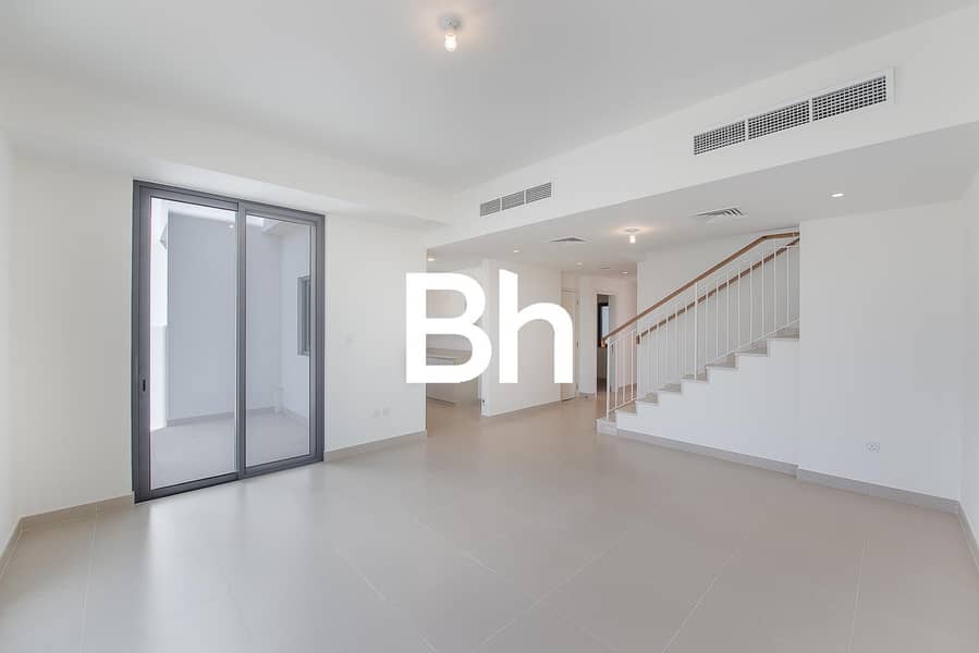 位于迪拜山庄,枫叶社区,枫叶3区 3 卧室的联排别墅 250000 AED - 11308089 位于迪拜山庄,枫叶社区,枫叶3区 3 卧室的联排别墅 250000 AED - 11308089