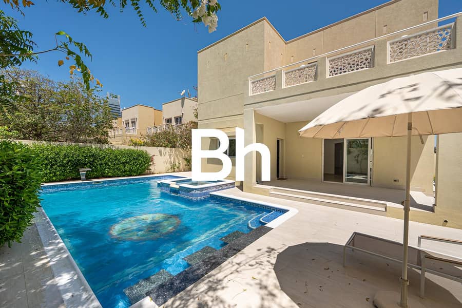 Private Pool | Corner Plot | Next to Park Private Pool | Corner Plot | Next to Park