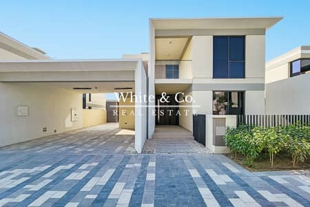 4 Bedroom Villa for Sale in Tilal Al Ghaf, Dubai - Brand New Villa | Single Row | Genuine