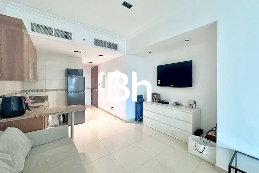 6+ cheques | Fully Furnished | Close to Metro 6+ cheques | Fully Furnished | Close to Metro