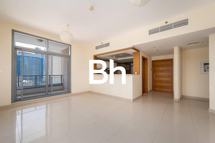 Large 1BR+Study | Vacant | Pool & Boulevard View Large 1BR+Study | Vacant | Pool & Boulevard View