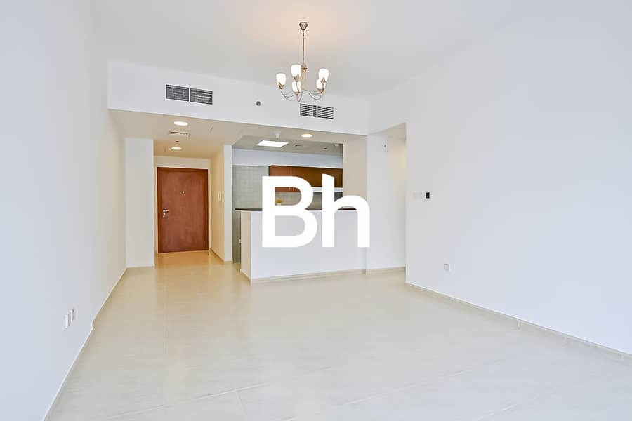 Vacant in june| Motivated seller| Pool view Vacant in june| Motivated seller| Pool view