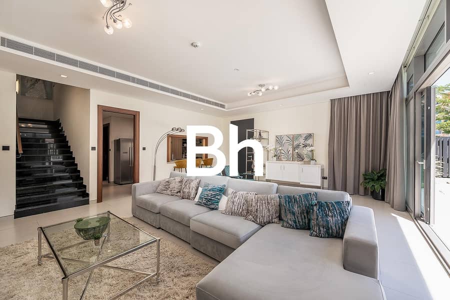 位于荔湾住宅区,180 度别墅 5 卧室的别墅 380000 AED - 11359713 位于荔湾住宅区,180 度别墅 5 卧室的别墅 380000 AED - 11359713