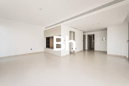 4 Bedroom Villa for Rent in Tilal Al Ghaf, Dubai - Entertainment Suite | Upgraded | Green Belt