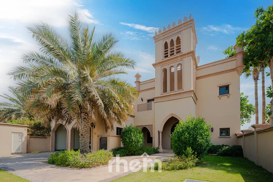 位于朱美拉棕榈岛,运河湾豪华海景别墅 4 卧室的别墅 21950000 AED - 11524382 位于朱美拉棕榈岛,运河湾豪华海景别墅 4 卧室的别墅 21950000 AED - 11524382