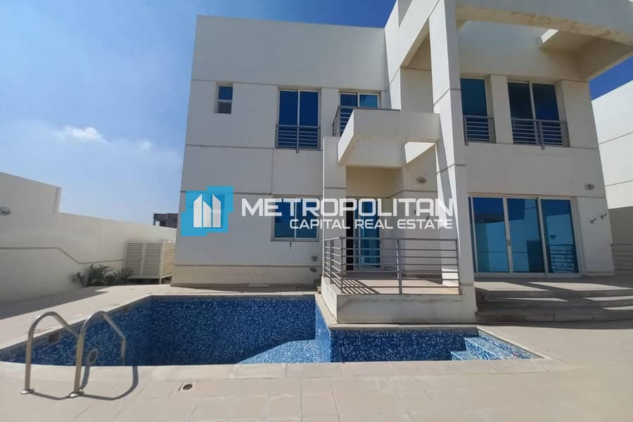 Unfurnished 5BR+M | Private Pool | Negotiable