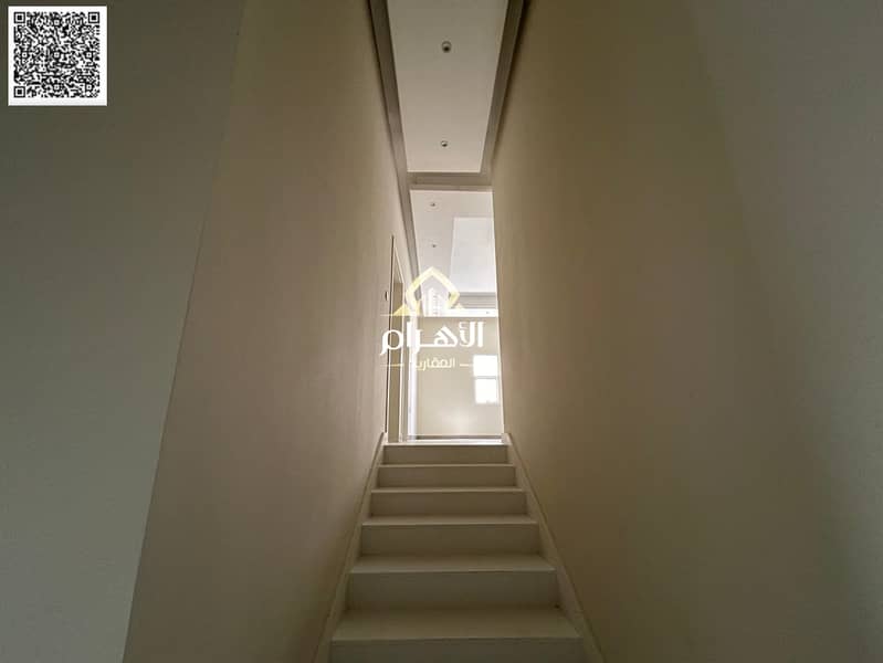 9 batch_cb0ab8be-0ada-4fa9-82ef-8800a92efc1b. jpg