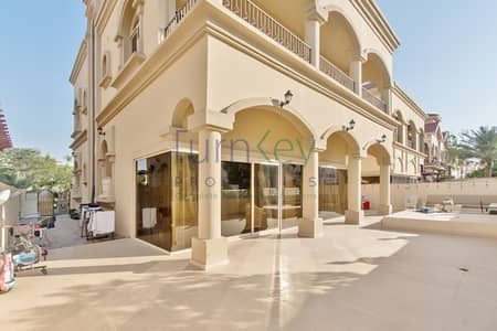 5 Bedroom Villa for Sale in The Villa, Dubai - MIK_0370 (2000x1333)_14263517257. jpg