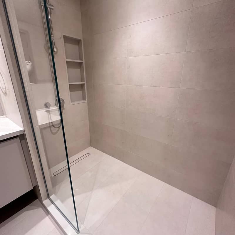 7 Bath. (2). jpeg