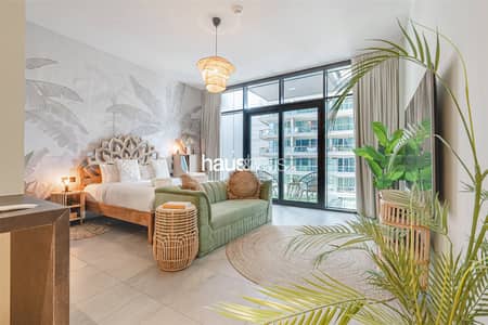 Studio for Rent in Downtown Dubai, Dubai - Furnished | Immaculate | Big Layout | Bright