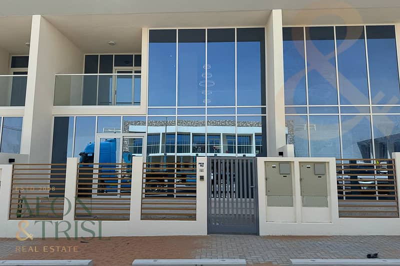 位于迪拜乐园,鲁康社区,鲁康3区 2 卧室的联排别墅 105000 AED - 11527949 位于迪拜乐园,鲁康社区,鲁康3区 2 卧室的联排别墅 105000 AED - 11527949