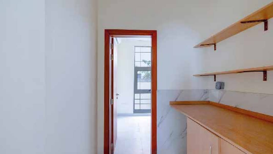 38 Villa-38. jpg