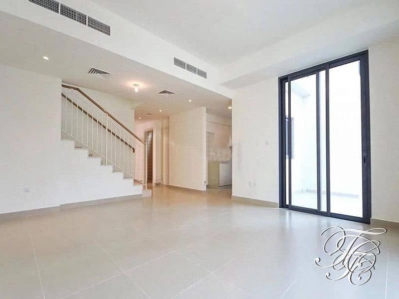 位于迪拜山庄,枫叶社区,枫叶1号公寓 3 卧室的别墅 265000 AED - 11528821 位于迪拜山庄,枫叶社区,枫叶1号公寓 3 卧室的别墅 265000 AED - 11528821