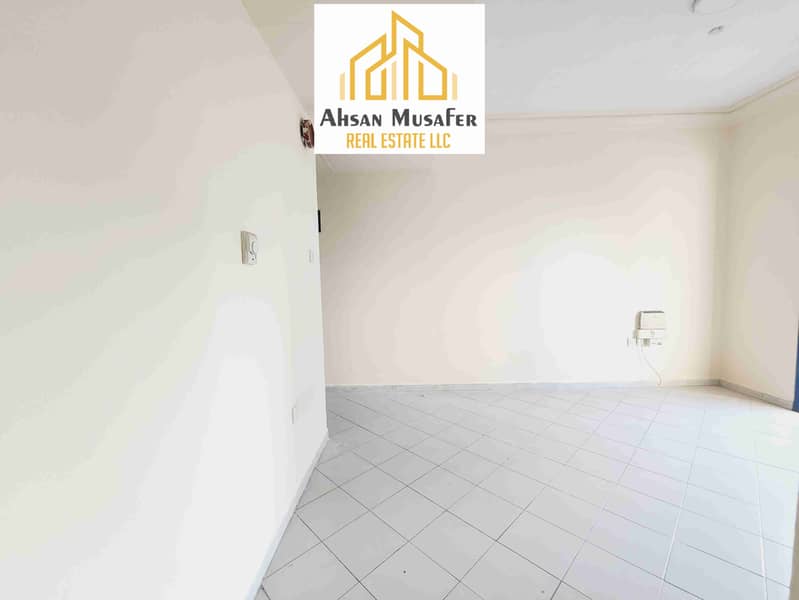 8 jzis033aqRAqruRDeWQ07tmxcbLWbbp3hRsBV8CX
