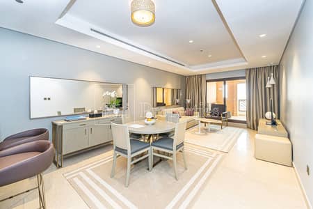 1 Bedroom Flat for Sale in Palm Jumeirah, Dubai - Luxurious Apartment with Serviced Amenities
