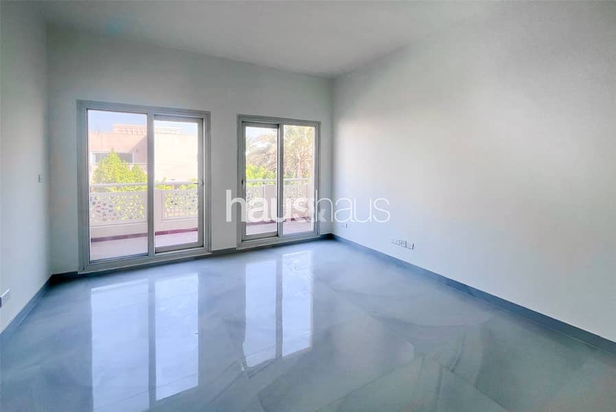 位于芳草青青,芳草青青2号 5 卧室的别墅 600000 AED - 7385909 位于芳草青青,芳草青青2号 5 卧室的别墅 600000 AED - 7385909