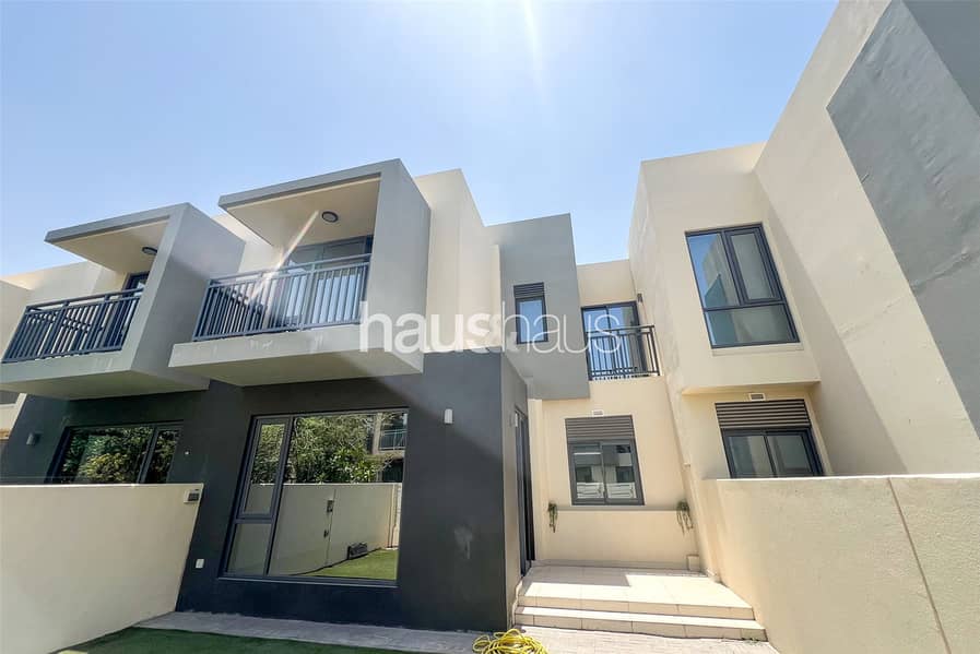 位于迪拜山庄,枫叶社区,枫叶2号公寓 3 卧室的别墅 261000 AED - 11034354 位于迪拜山庄,枫叶社区,枫叶2号公寓 3 卧室的别墅 261000 AED - 11034354