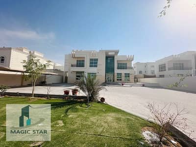 Stand alone villa l 6 Spacious bedroom l Driver room l Garden