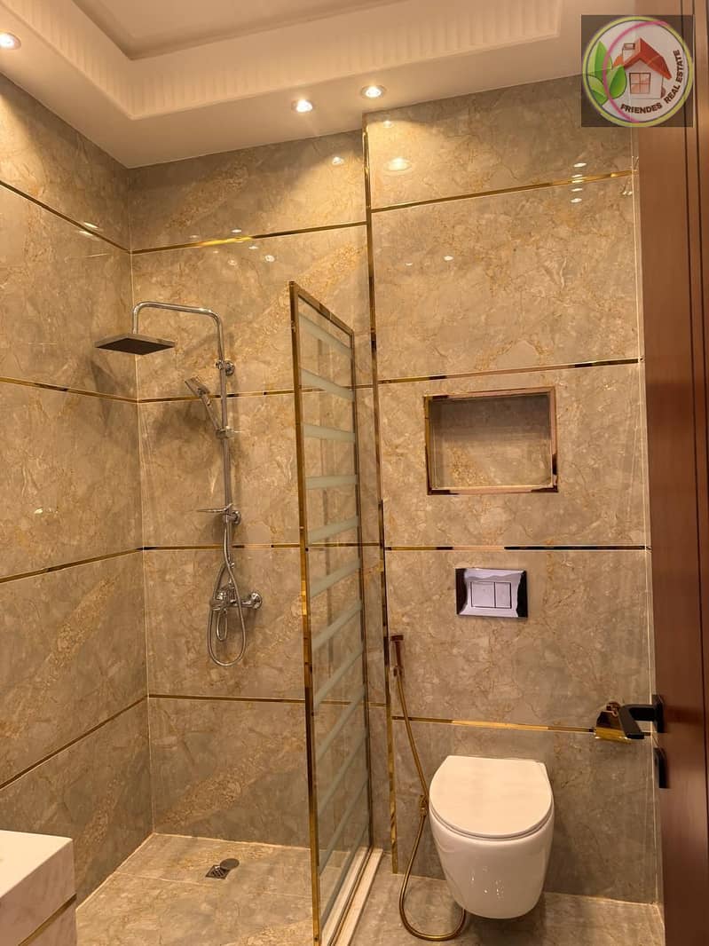 2 0aa825e0-59d2-410b-9e37-a4dc856fc1dd. jpg