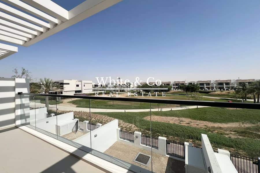 位于达马克山庄,公园别墅,洛克伍德别墅群 3 卧室的联排别墅 180000 AED - 11533423 位于达马克山庄,公园别墅,洛克伍德别墅群 3 卧室的联排别墅 180000 AED - 11533423