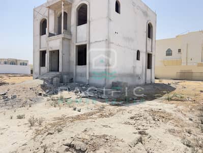 4 Bedroom Villa for Sale in Al Refaa, Ras Al Khaimah - G+1 Villa | 15,000 Sq Ft | Al Riffa RAK