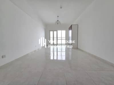I Immaculate Studio For Rent I Elegant Living I With Pool View I