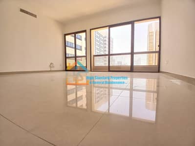 OFFER!  3BHK MASTER AVAILABLE | MAID'SROOM | EASY PARKING | CORNICHE AREA
