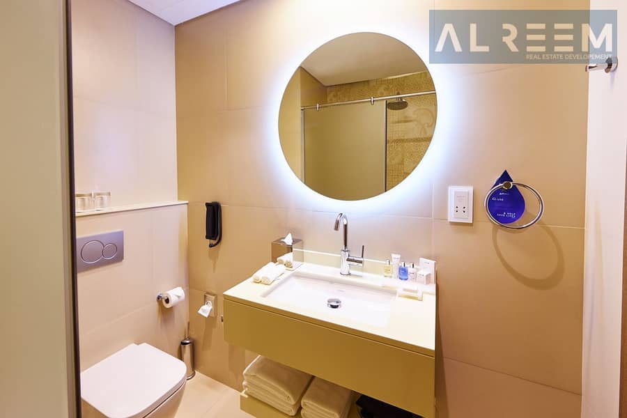 9 Bathroom_3. jpg