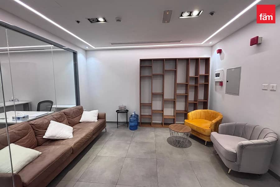 位于商业湾,商务湾银塔 的写字楼 2100000 AED - 11536688 位于商业湾,商务湾银塔 的写字楼 2100000 AED - 11536688