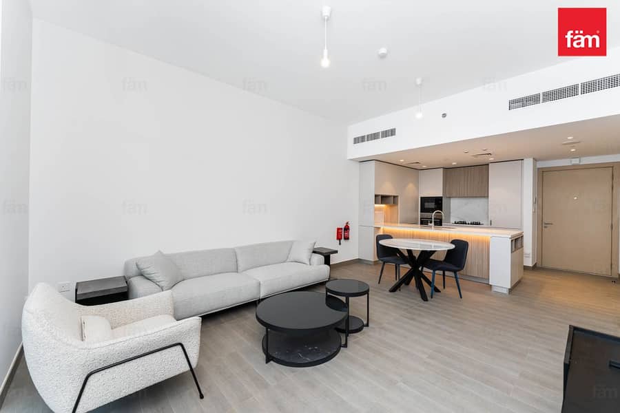 Modern Living | FULLY FURNISHED | POOL VIEW Modern Living | FULLY FURNISHED | POOL VIEW