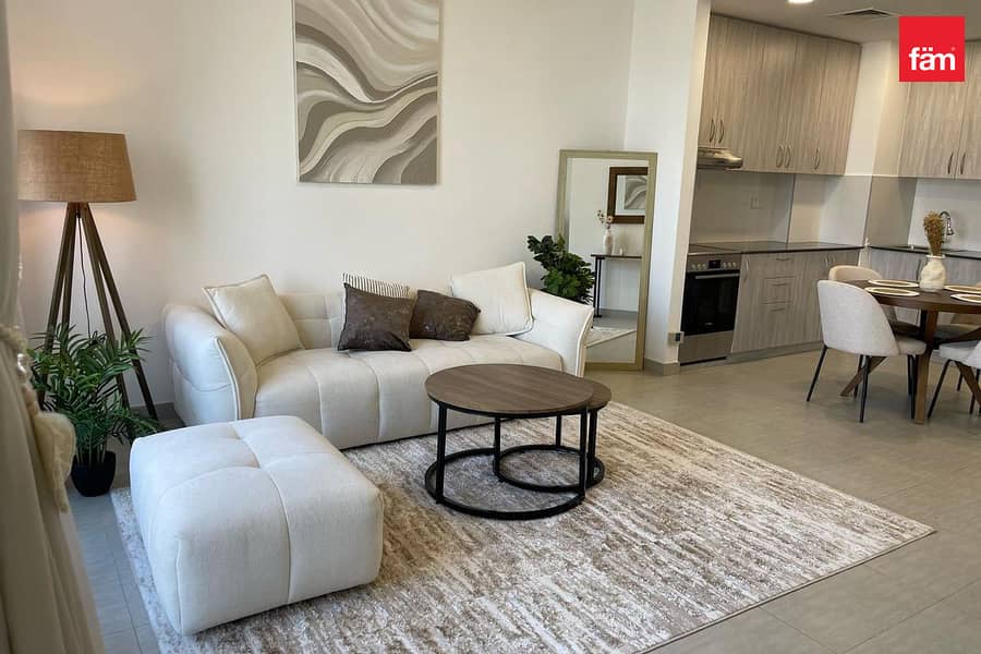 ELEGANTLY FURNISHED | PARK VIEW | GREAT COMMUNITY ELEGANTLY FURNISHED | PARK VIEW | GREAT COMMUNITY