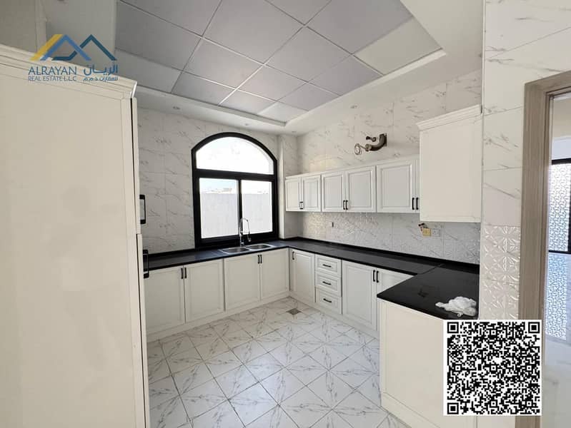 24 d68f0816-ce2d-4120-b034-6ef37bc52119. jpg